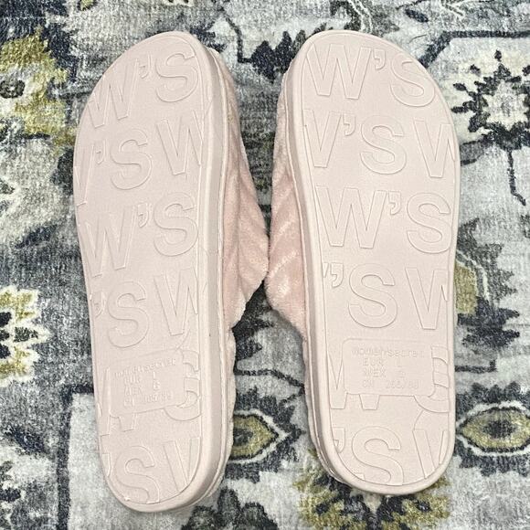 New Baby Pink Fluffy  Slip-on Slippers by Comfy Essentials - Picture 3 of 5